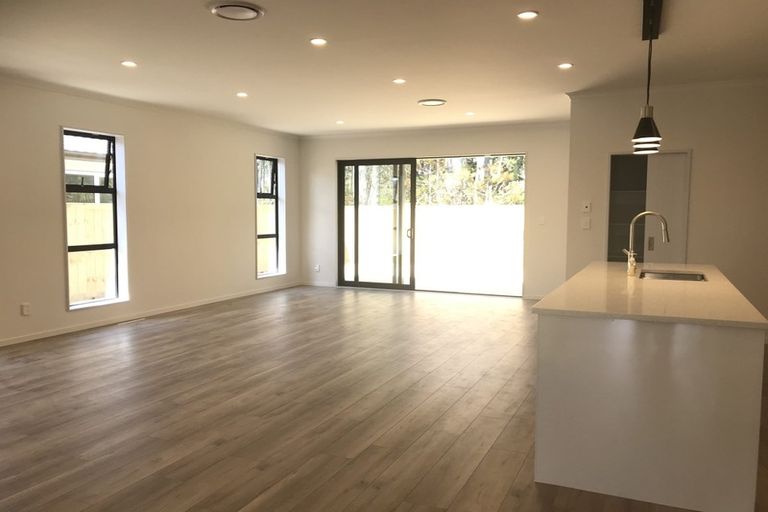 Photo of property in 26 Konoba Avenue, Kumeu, 0810