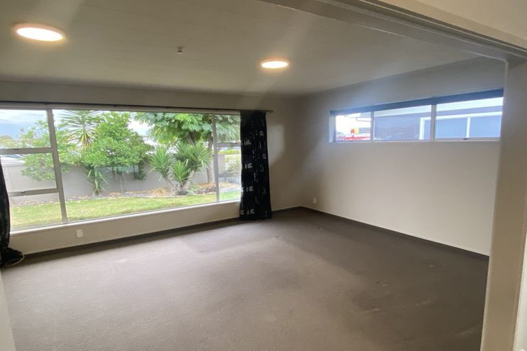 Photo of property in 92 Napier Road, Havelock North, 4130