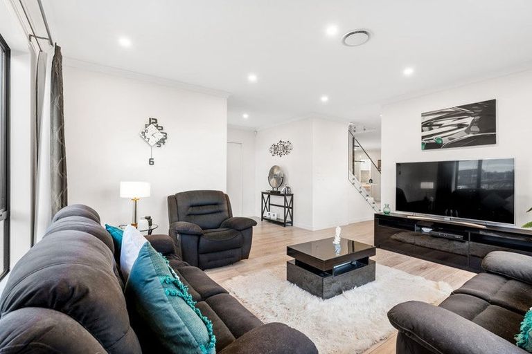 Photo of property in 25 Lime Hill Rise, Flat Bush, Auckland, 2019