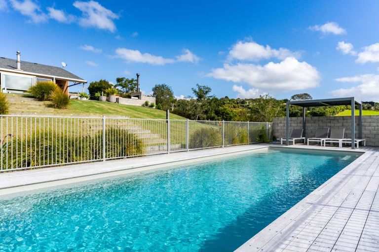 Photo of property in 15 Sandhill Heights, Mangawhai, 0975