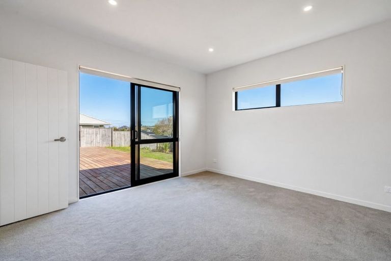 Photo of property in 7 Awa Avenue, Helensville, 0800