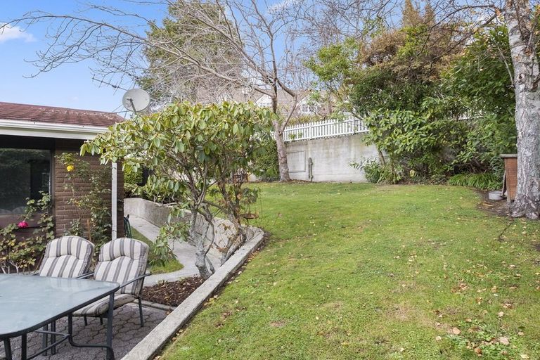 Photo of property in 73 Glenross Street, Glenross, Dunedin, 9011
