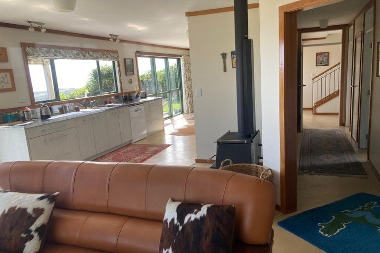 Photo of property in 275 Massey Road, Waipu, 0582