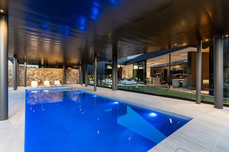 Photo of property in 32 Tuhaere Street, Orakei, Auckland, 1071