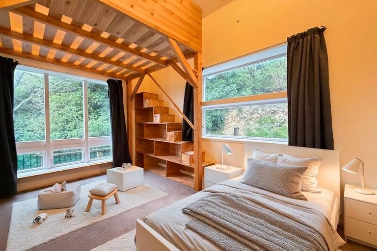 Photo of property in 1 Cecil Road, Wadestown, Wellington, 6012