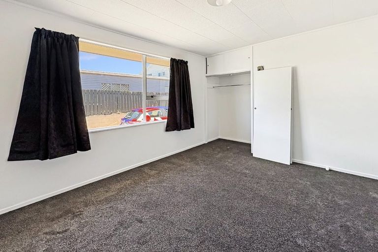 Photo of property in 28a Miro Street, Castlecliff, Whanganui, 4501