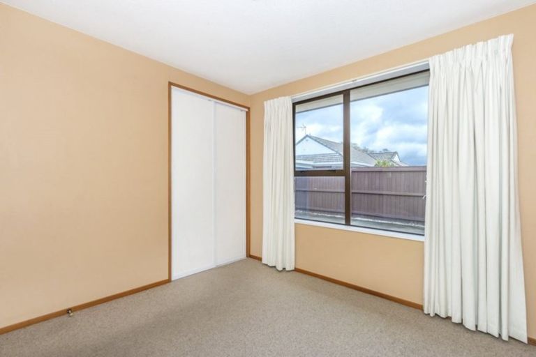 Photo of property in 1/46 Shannon Place, Belfast, Christchurch, 8051
