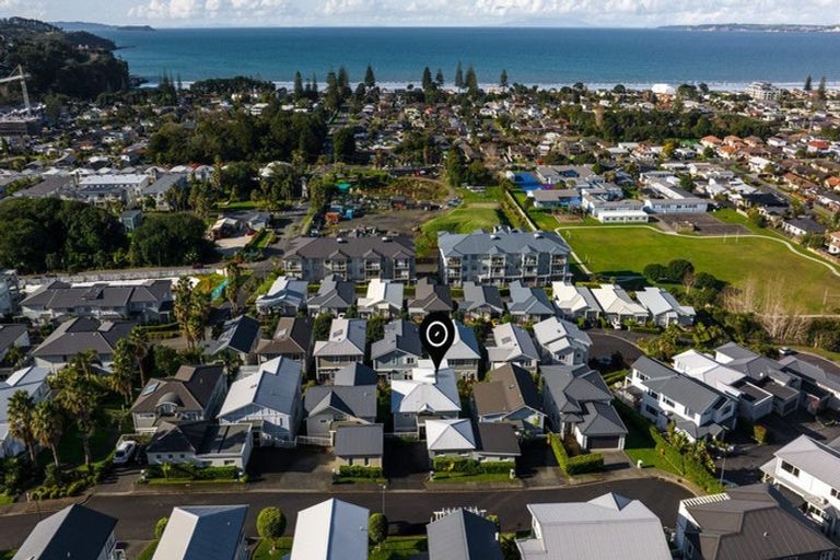 Photo of property in 18 Panorama Heights, Orewa, 0931
