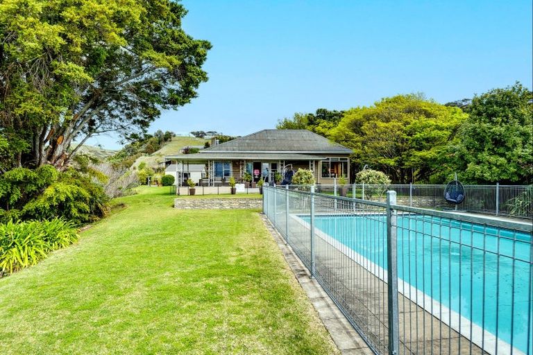 Photo of property in 755 Main North Road, Bay View, Napier, 4182