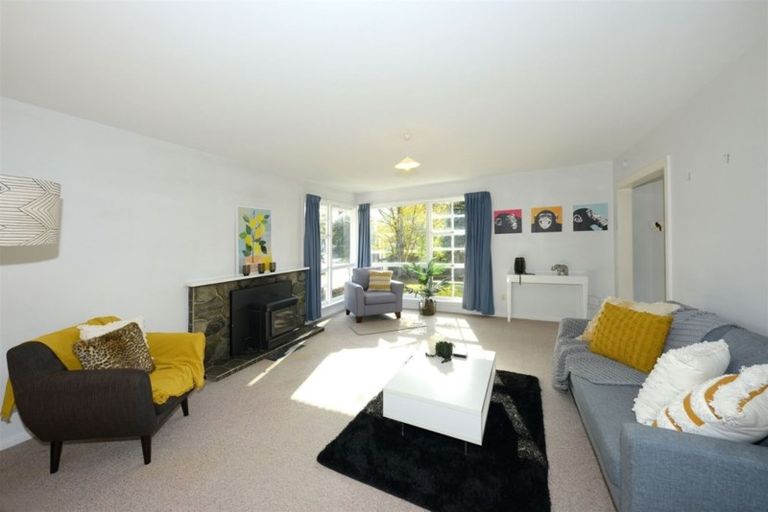 Photo of property in 27 Tuckers Road, Redwood, Christchurch, 8051