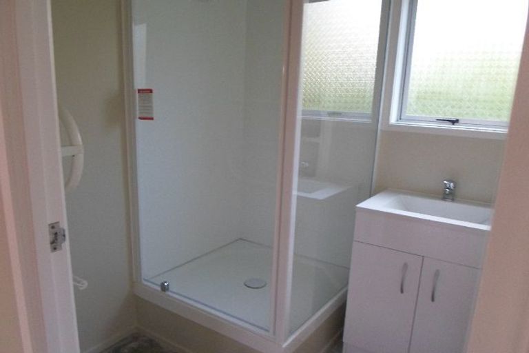 Photo of property in 20 Simon Ellice Drive, Bayview, Auckland, 0629