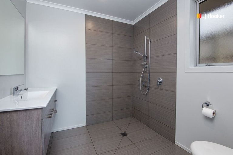 Photo of property in 82 Severn Street, Green Island, Dunedin, 9018