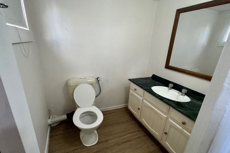 Photo of property in 76 Manuroa Road, Takanini, 2112