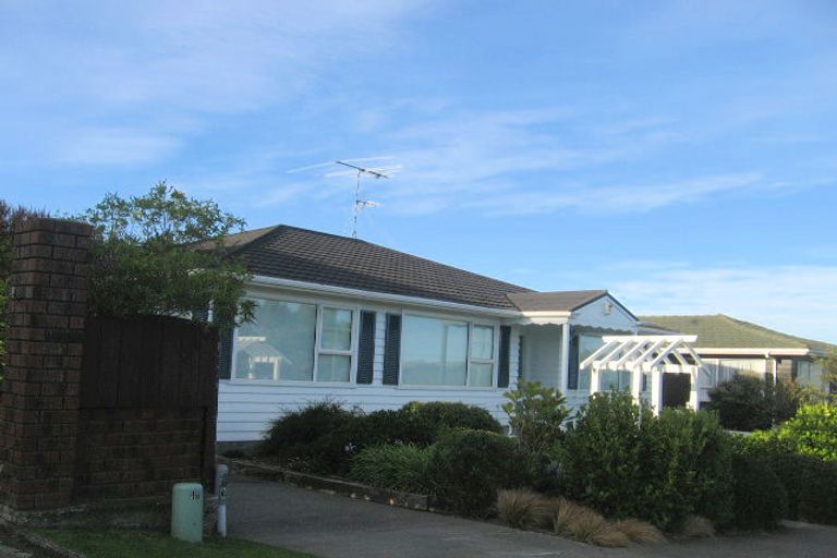 Photo of property in 10 Lauderdale Road, Papakowhai, Porirua, 5024