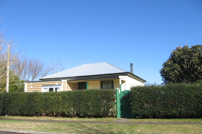 Photo of property in 913 Clive Street, Akina, Hastings, 4122