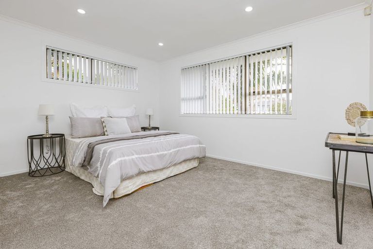 Photo of property in 34 Dissmeyer Drive, Clover Park, Auckland, 2019