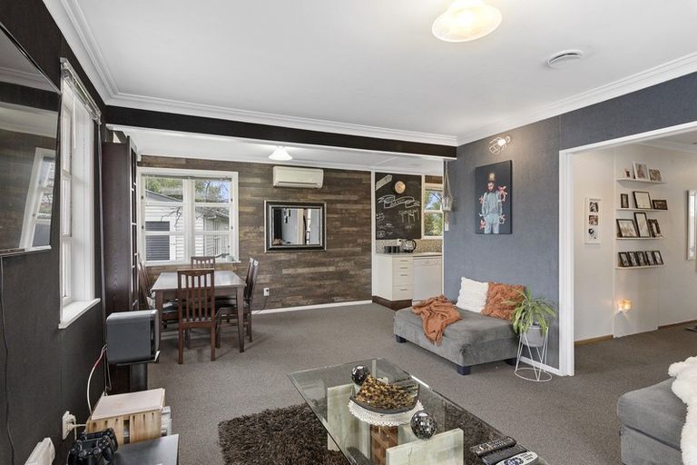 Photo of property in 593 Queen Street East, Levin, 5510