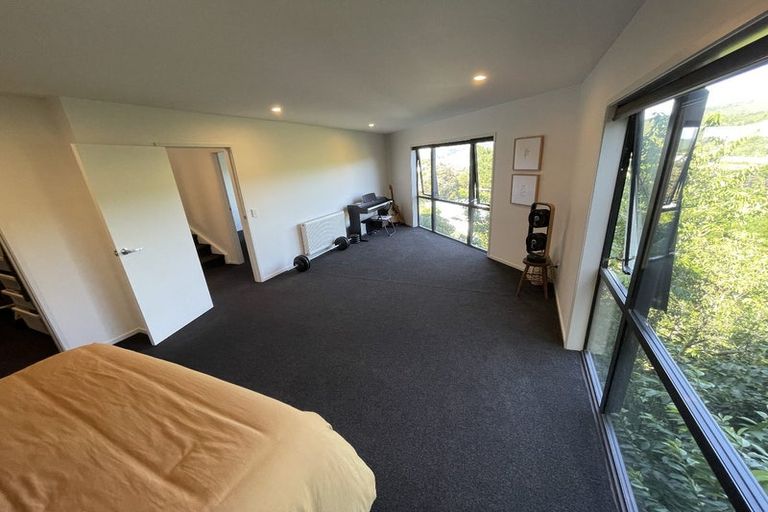 Photo of property in 6 Castle Crescent, Stokes Valley, Lower Hutt, 5019