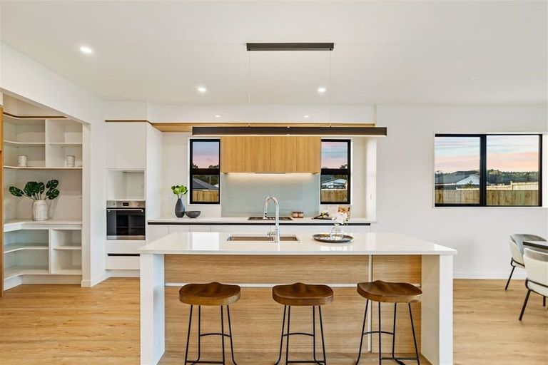 Photo of property in 3 Cutfield Lane, Kumeu, 0810