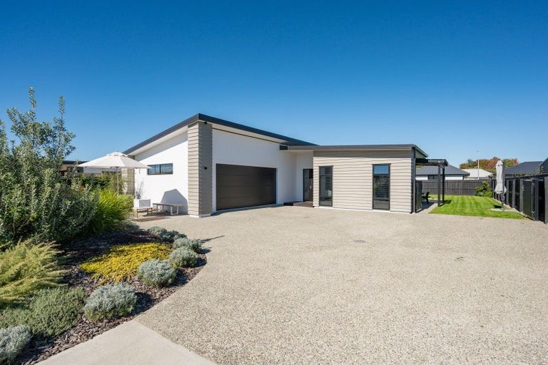 Photo of property in 12 Wakanini Place, Mapua, 7005