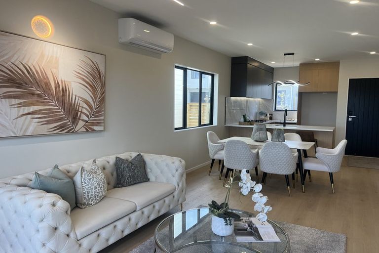 Photo of property in 9 Octans Road, Westgate, 0814