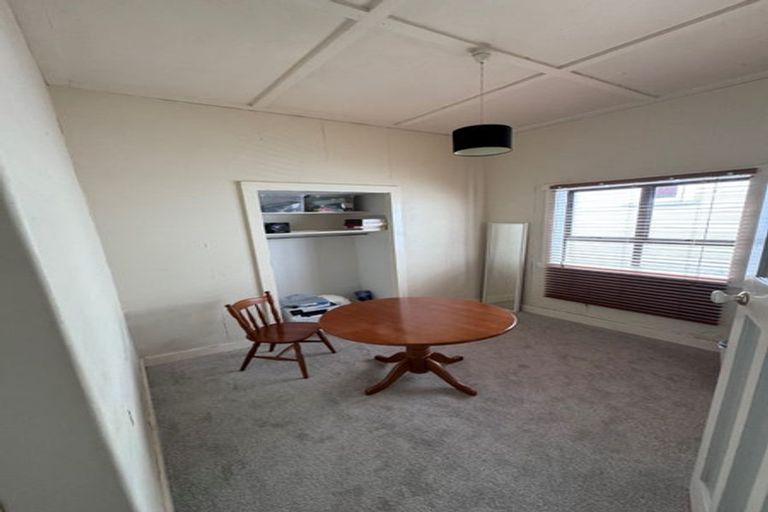 Photo of property in 47 Smale Street, Point Chevalier, Auckland, 1022
