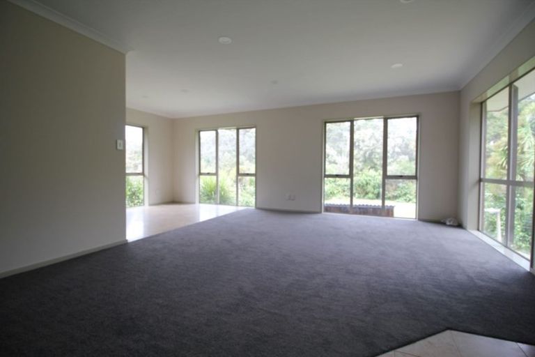 Photo of property in 56 Sherrybrooke Place, Sunnyvale, Auckland, 0612