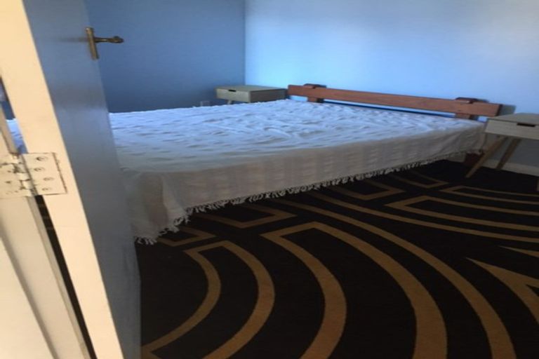 Photo of property in 1 Renown Road, Raumati South, Paraparaumu, 5032