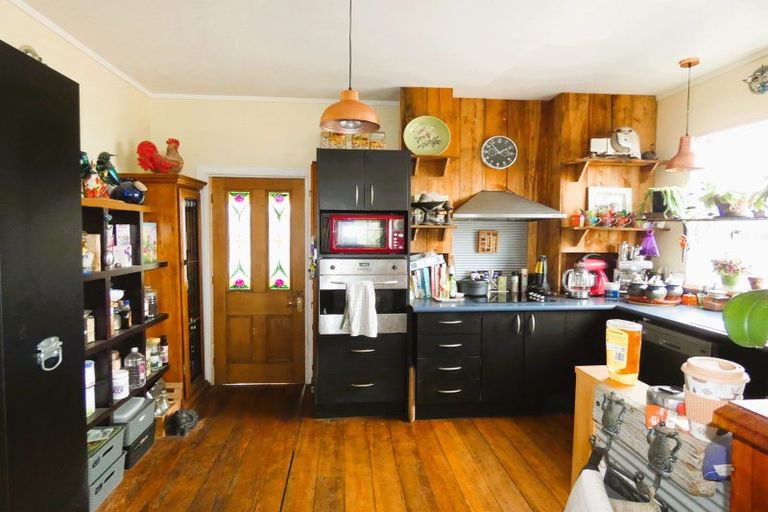 Photo of property in 123 Queen Street, Westport, 7825