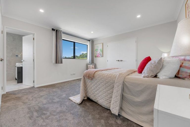 Photo of property in 60 Elevation Street, Flat Bush, Auckland, 2019