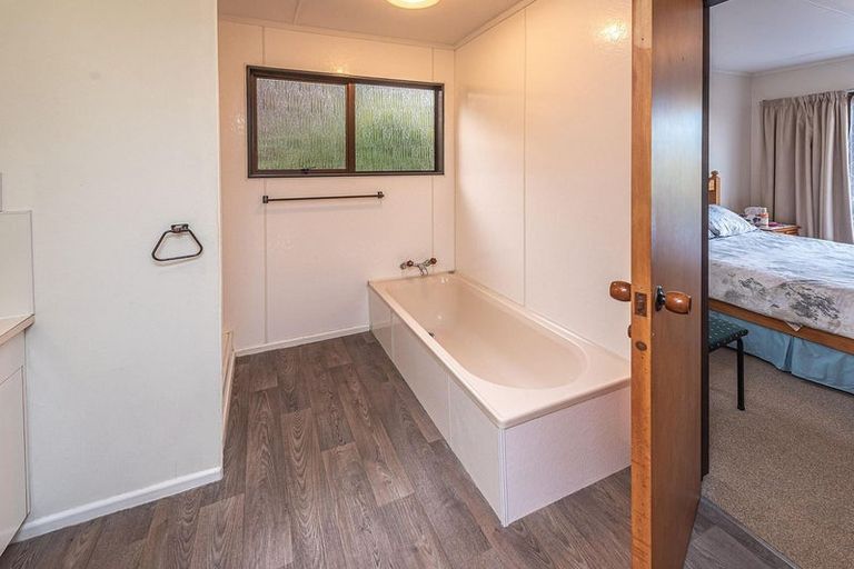 Photo of property in 46 Aiken Road, Saint Johns Hill, Whanganui, 4501