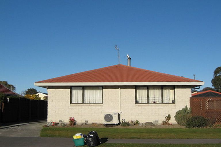 Photo of property in 21 Roberts Road, Hei Hei, Christchurch, 8042