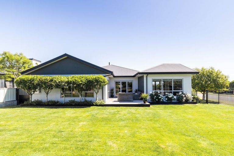 Photo of property in 117 Arataki Road, Havelock North, 4130