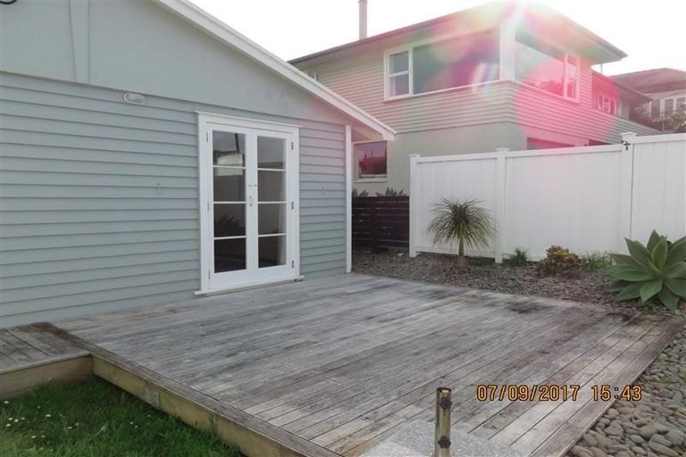 Photo of property in 2/46 Gulf View Road, Murrays Bay, Auckland, 0630