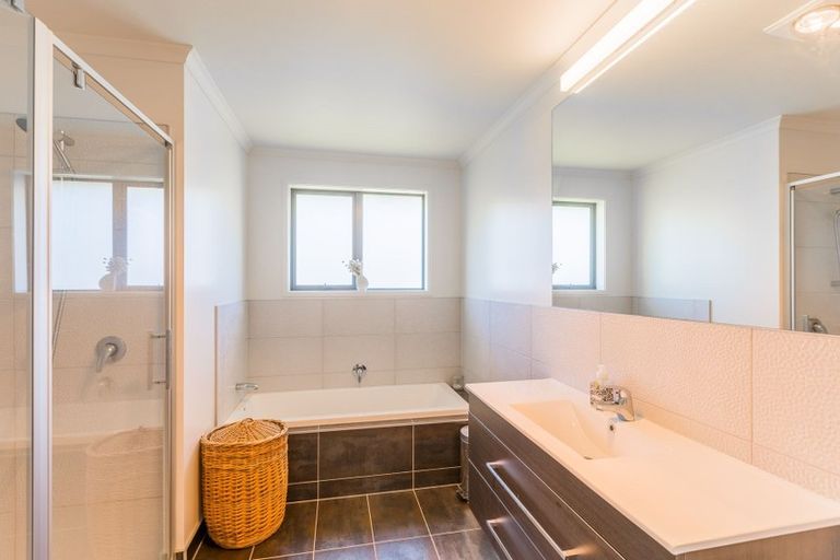 Photo of property in 79 Kotuku Drive, Paraparaumu Beach, Paraparaumu, 5032