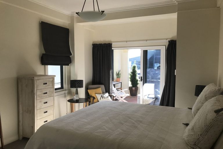 Photo of property in 1/154 Oriental Parade, Oriental Bay, Wellington, 6011