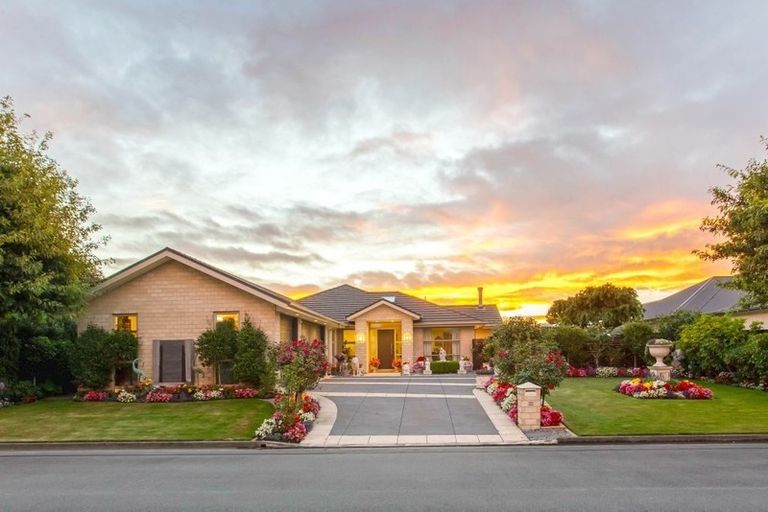 Photo of property in 32 Applefield Court, Northwood, Christchurch, 8051