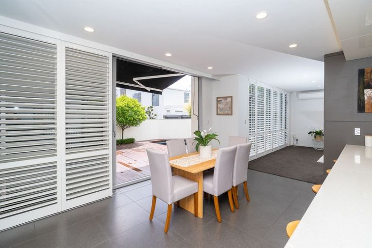 Photo of property in 171a Lake Crescent, Hamilton Lake, Hamilton, 3204