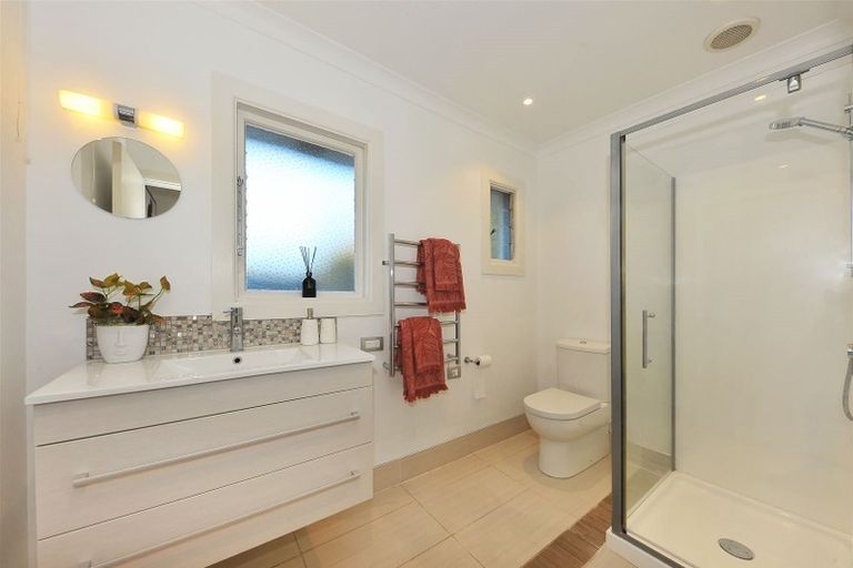 Photo of property in 222 Condell Avenue, Papanui, Christchurch, 8053