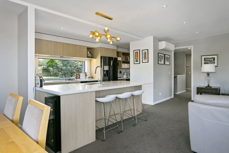 Photo of property in 6 Ada Close, Cambridge, 3434