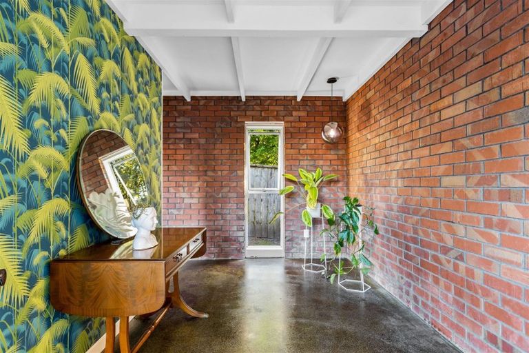 Photo of property in 68b Te Atatu Road, Te Atatu South, Auckland, 0610