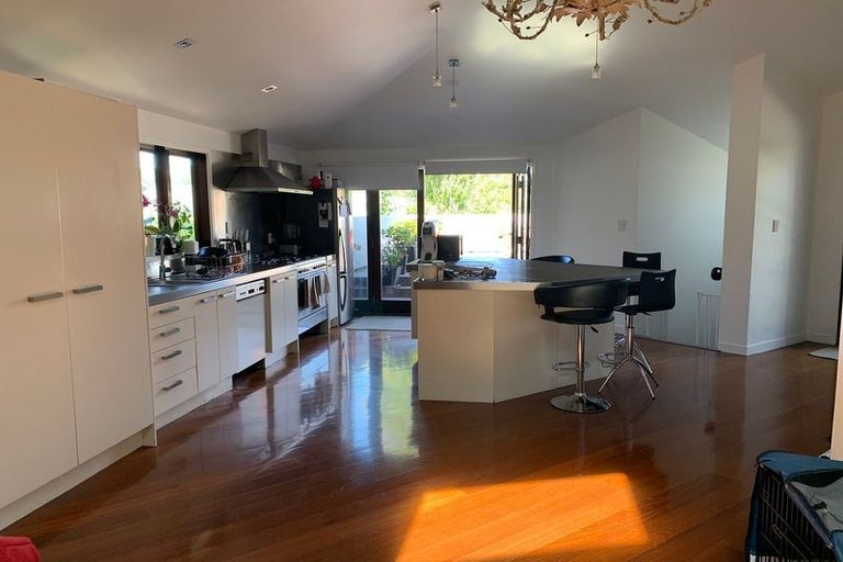 Photo of property in 6a Channel View Road, Campbells Bay, Auckland, 0630