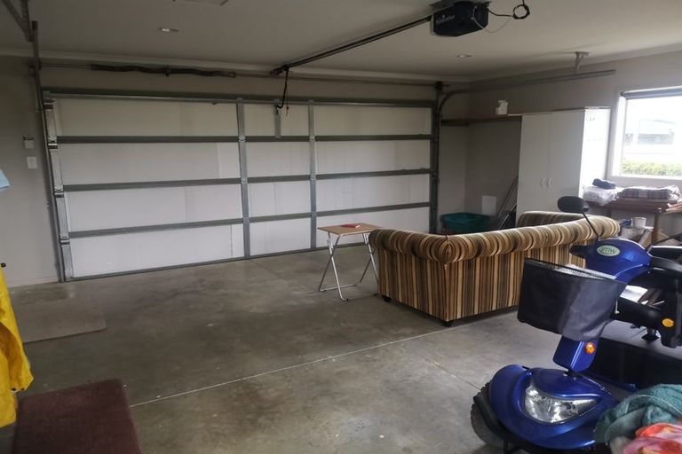 Photo of property in 4/8 Village Place, Tuakau, 2121