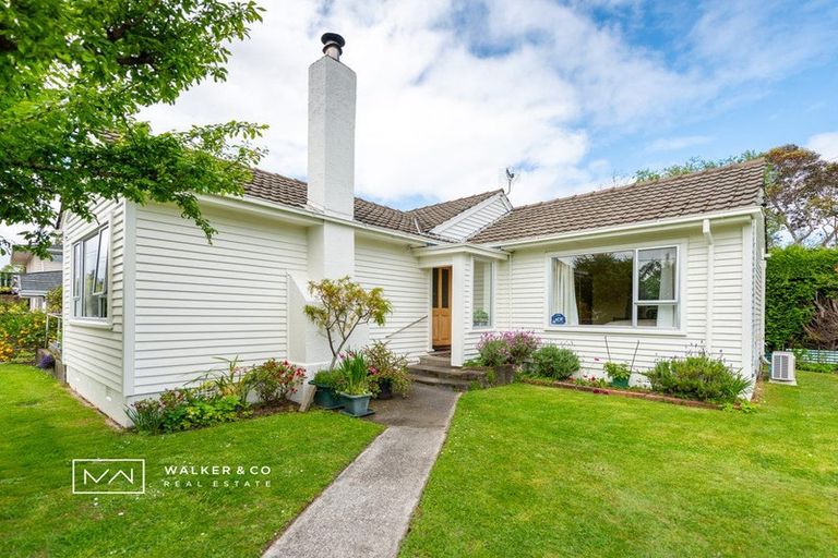 Photo of property in 10 Terminus Street, Silverstream, Upper Hutt, 5019