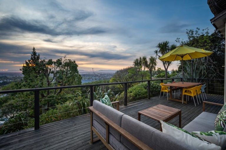 Photo of property in 83 Hackthorne Road, Cashmere, Christchurch, 8022