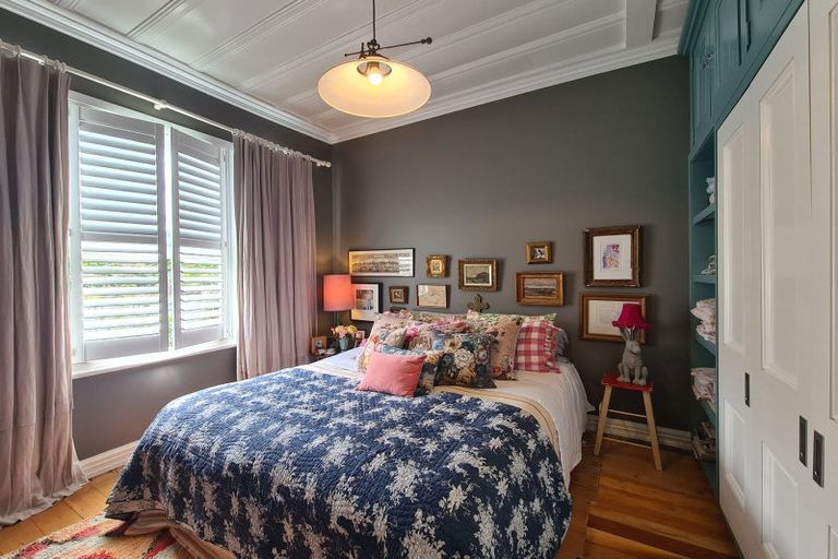 Photo of property in 230 Watt Street, Coromandel, 3506