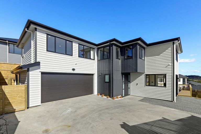 Photo of property in 28 Takurua Terrace, Orewa, 0931