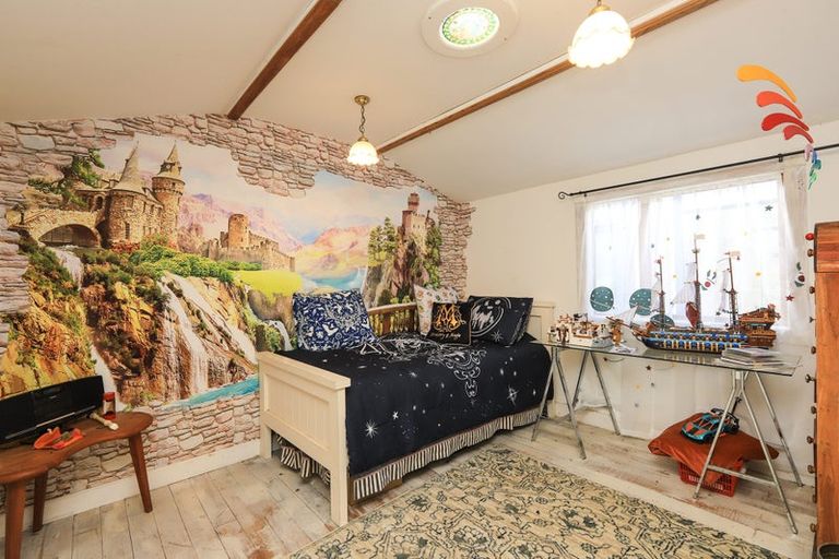 Photo of property in 37 Gillies Crescent, Waimarama, Havelock North, 4294