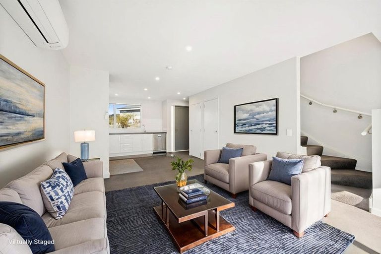 Photo of property in 10/2 Stone Street, Miramar, Wellington, 6022