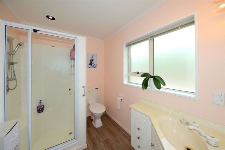 Photo of property in 50b Karnak Crescent, Russley, Christchurch, 8042